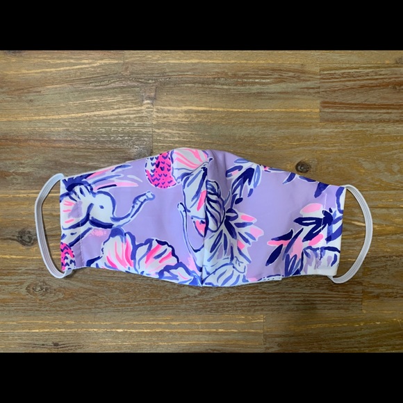 Lilly Pulitzer Fabric Face Mask - Picture 6 of 6